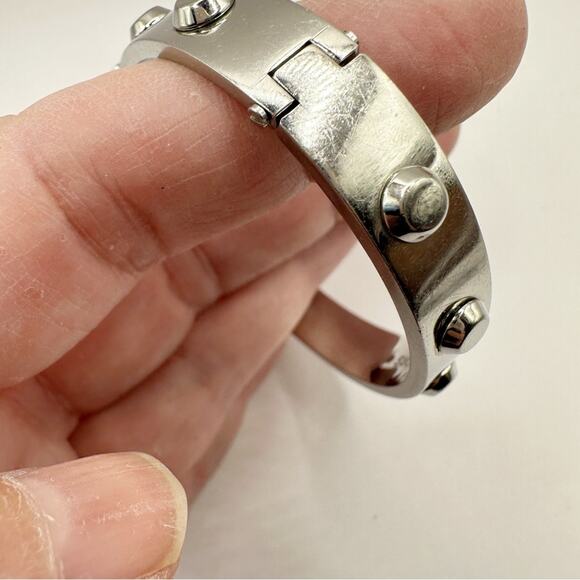 Michael Kors Astor Cityscape Bracelet Silver Tone Studs Cubic Zirconia Bangle - Picture 6 of 12